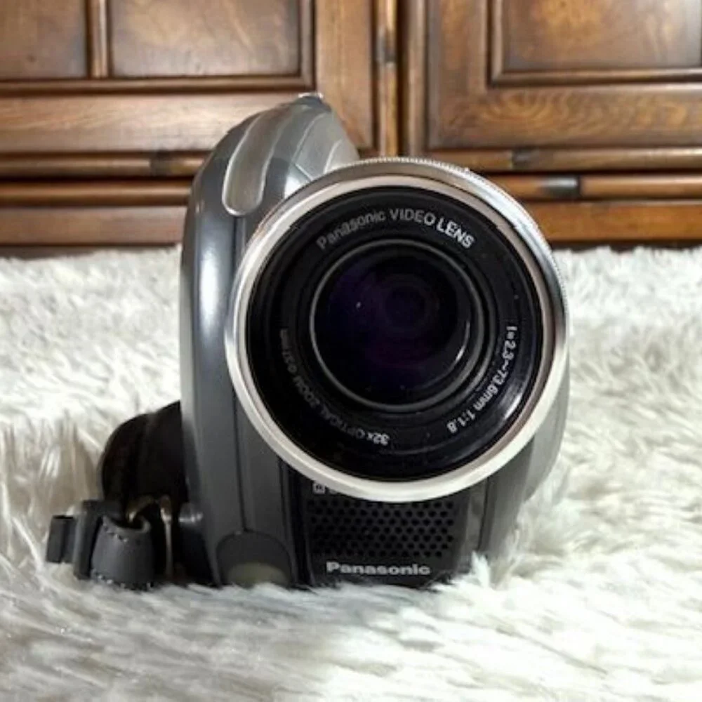Panasonic VDR-D220 DVD Video Camera Camcorder + Storage Travel Bag + DVD-R Discs